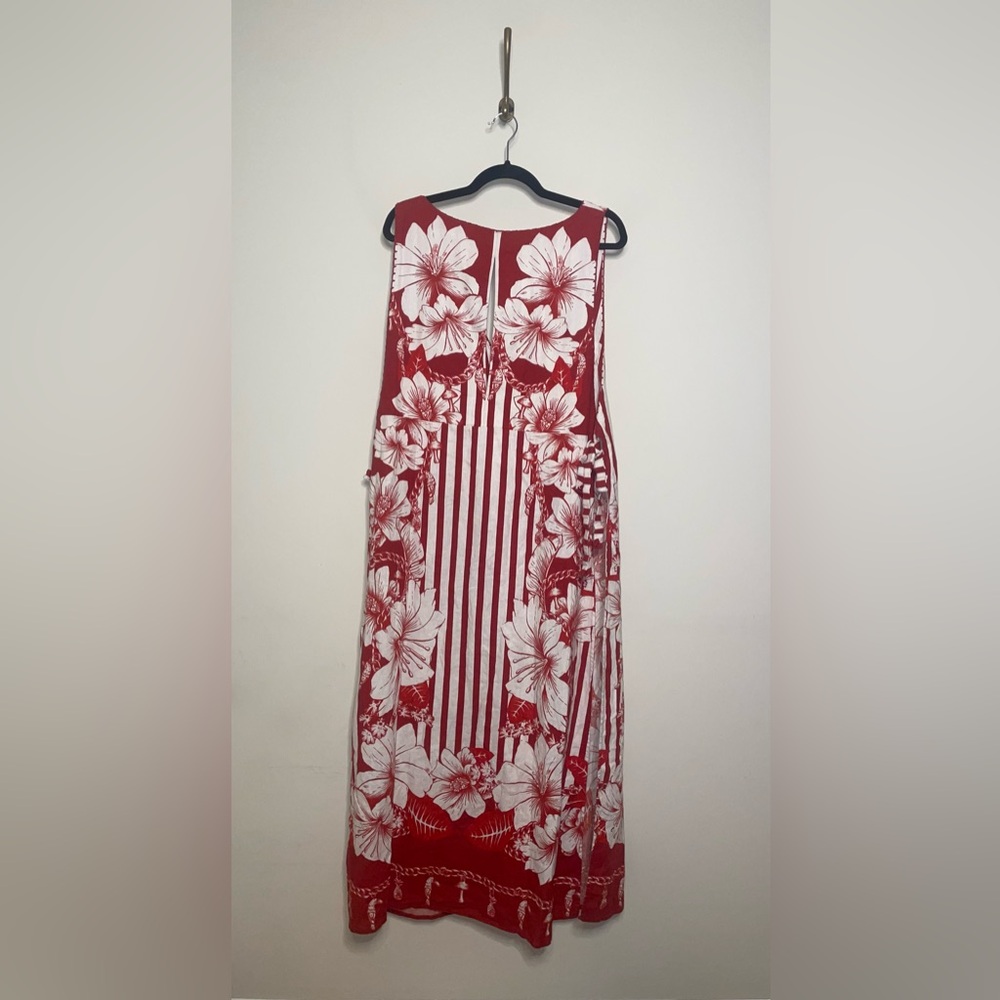FARM Rio Red and White Floral Swim Coverup - Picture 7 of 7